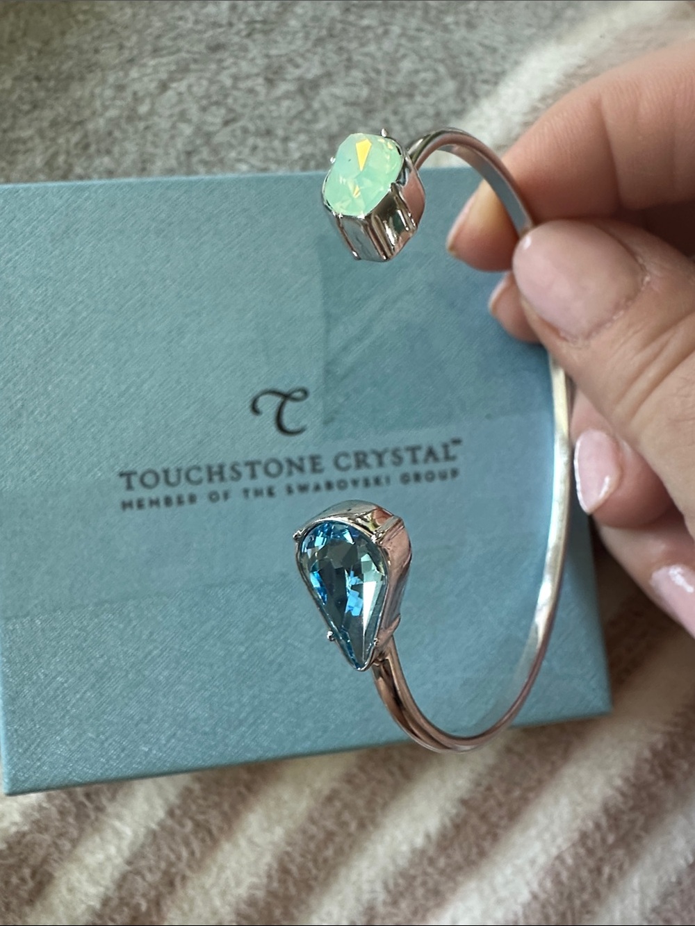 Touchstone Crystal bracelet - Picture 2 of 3